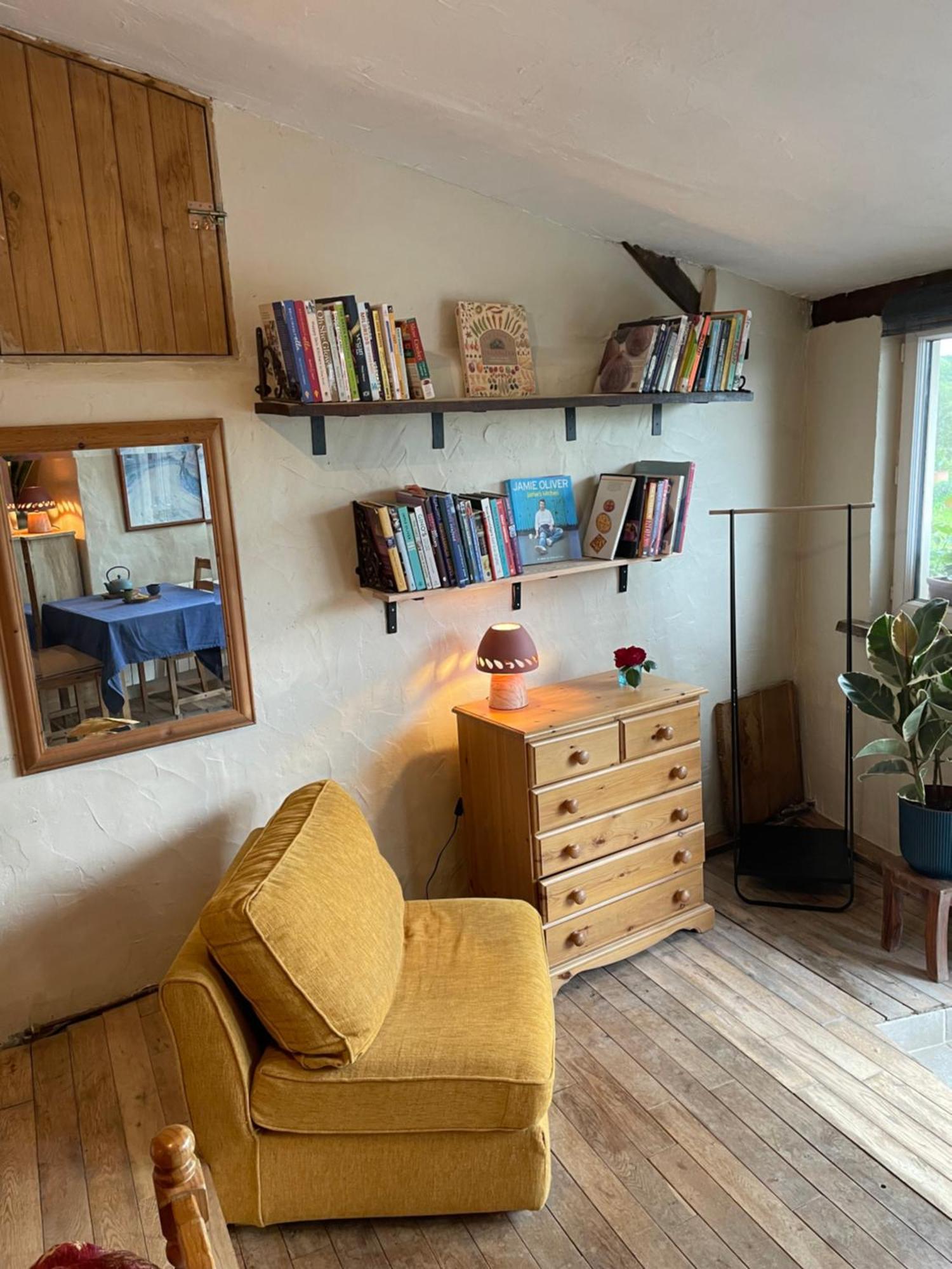 Delightful French Rustic Studio Jumilhac-le-Grand Luaran gambar